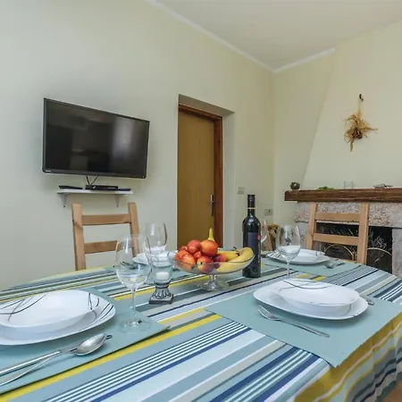 Two-bedroom In Lägenhet *